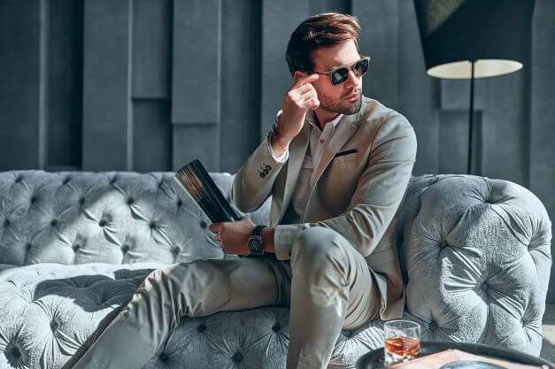 How To Pull Off The Smart Casual Look For Men 2 grey lounge suit