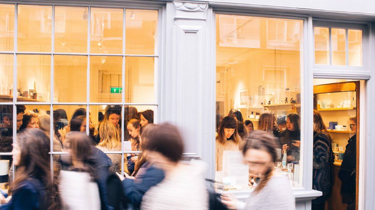Why Some London Boutiques Get Found While Others Stay Hidden 3 busy london boutique